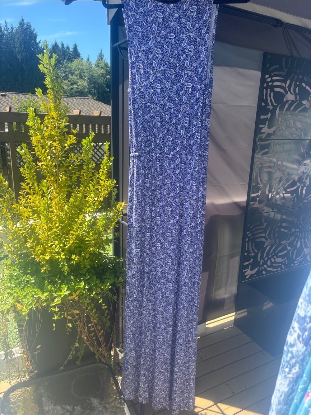 Old Navy Sleeveless Blue & White Coastal Maxi Dress VNeck Slight Hi-Lo Hem Large - Picture 2 of 3